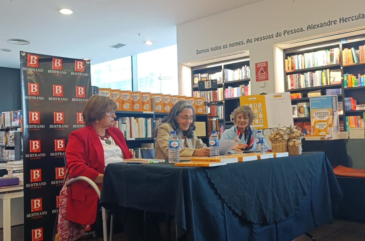 Atividades cognitivas em comunidade intergeracional