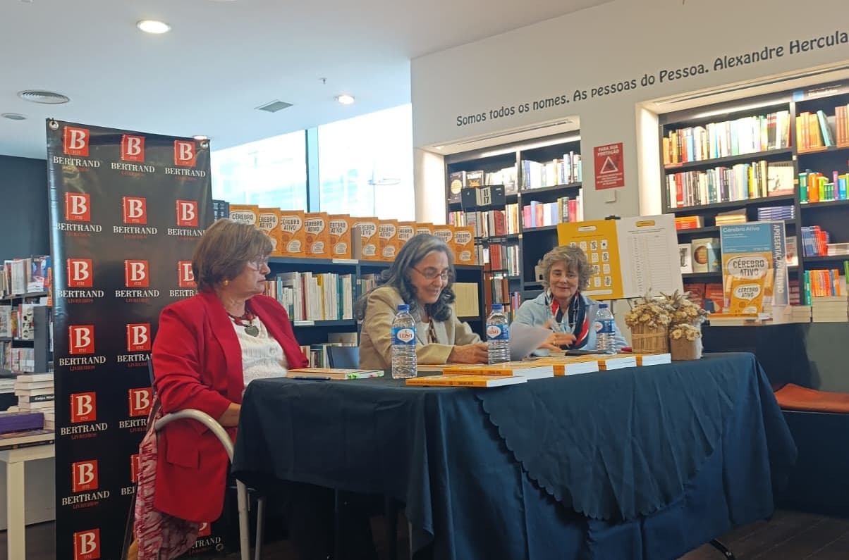 Atividades cognitivas em comunidade intergeracional